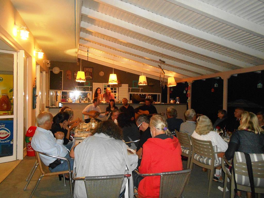 Aggelos Hotel Agios Andreas  Luaran gambar